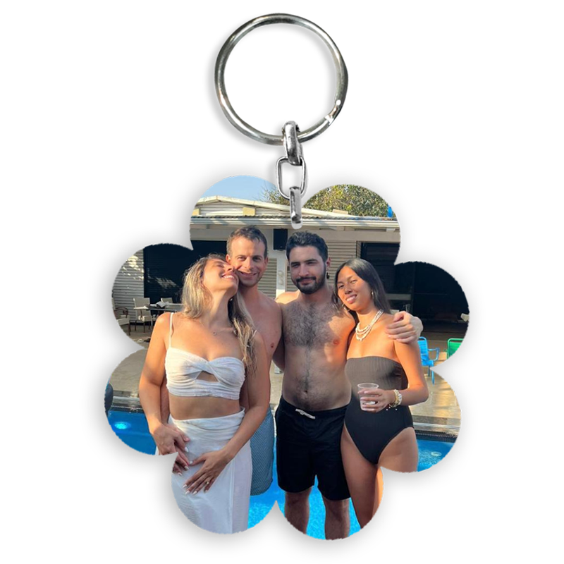 מחזיק מפתחות עם תמונה בעיצוב אישי בצורת פרח