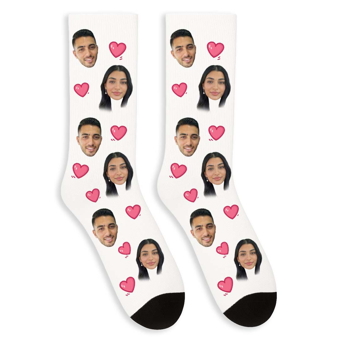 גרביים עם פרצוף ולבבות