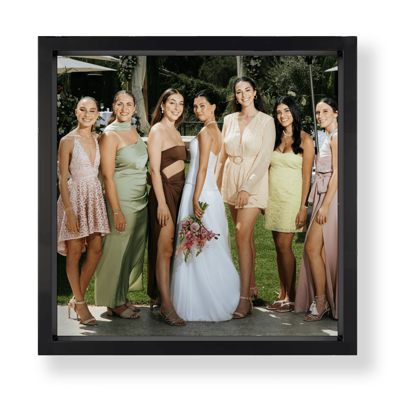 שוגיס על הקיר - מתנה אישית בעיצוב מותאם