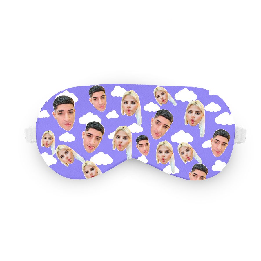 כיסוי עיניים בעננים עם פרצוף בעיצוב אישי - אקססורי לשינה וטיסה שוגיס